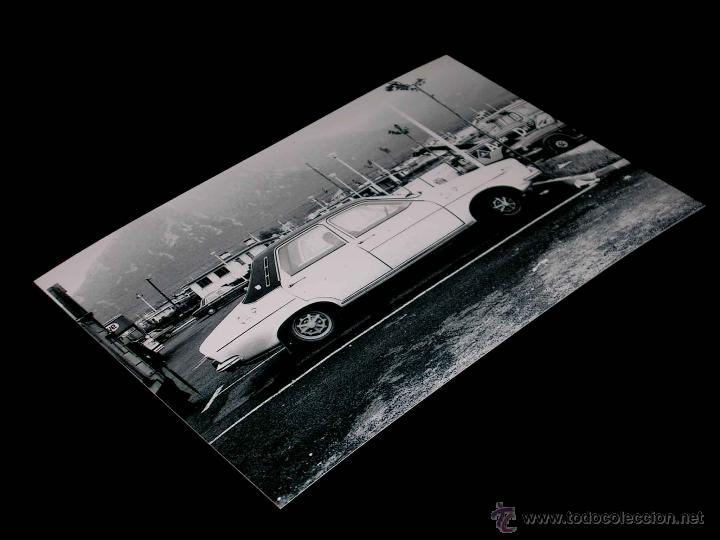 Coches y Motocicletas: Fotograf&iacute;a Renault 12 El Correo Espa&ntilde;ol, original Vuelta Ciclista a Espa&ntilde;a 1975. Tama&ntilde;o 10 x 15 cms.