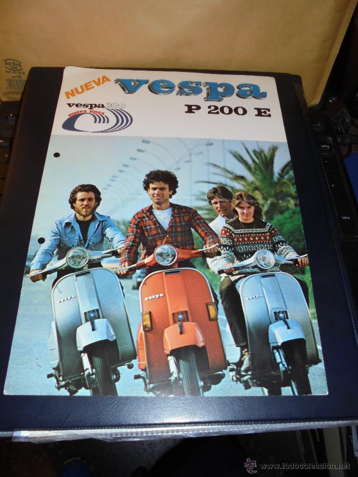 Coches y motocicletas: CATALOGO 1979 VESPA P 200 E - 1 HOJA  30X21 CM.