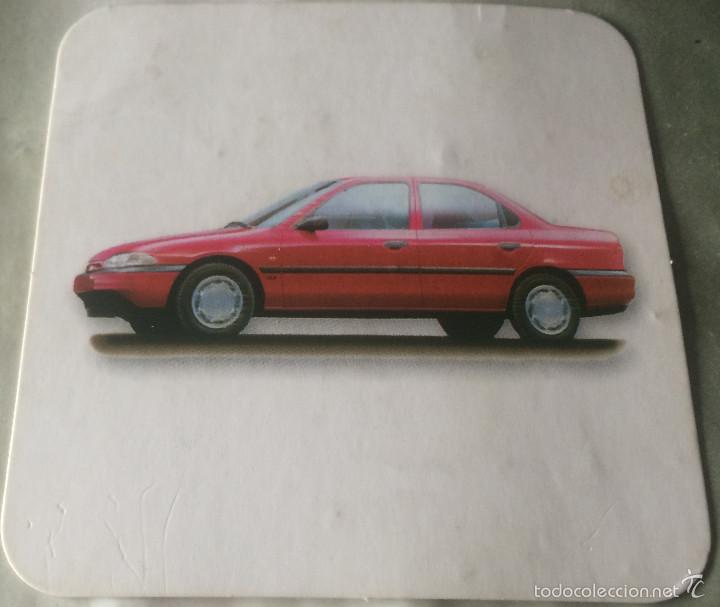 Automobili e Motociclette: Posavasos para bebidas con foto de coche. Con textos en chino por detr&aacute;s. Vintage. A&ntilde;os 80.