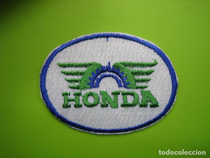 Coches y motocicletas: Parche bordado de la marca Honda.A&ntilde;os 80 o 90