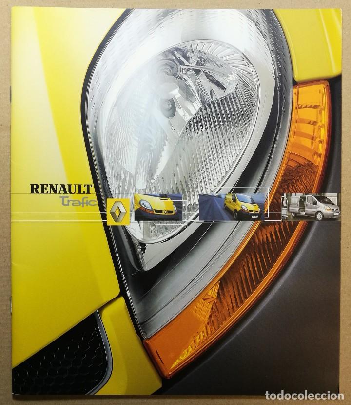 Coches y Motocicletas: CATALOGO FOLLETO PUBLICIDAD ORIGINAL. RENAULT TRAFIC . a&ntilde;o 2004 . 44 pag.