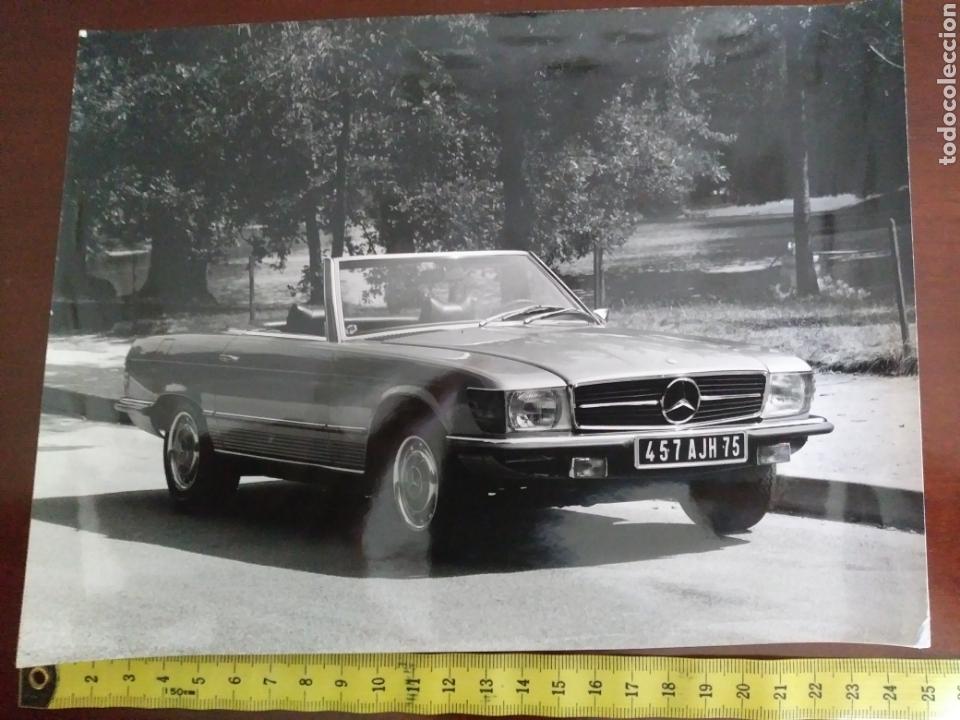 Coches y Motocicletas: &copy; Mercedes Benz SL R107 Fotograf&iacute;a original de prensa