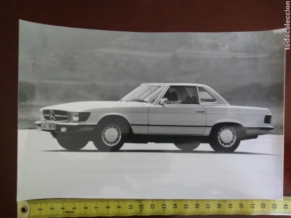 Coches y Motocicletas: &copy; Mercedes Benz 450 SL R107 Fotograf&iacute;a original de prensa