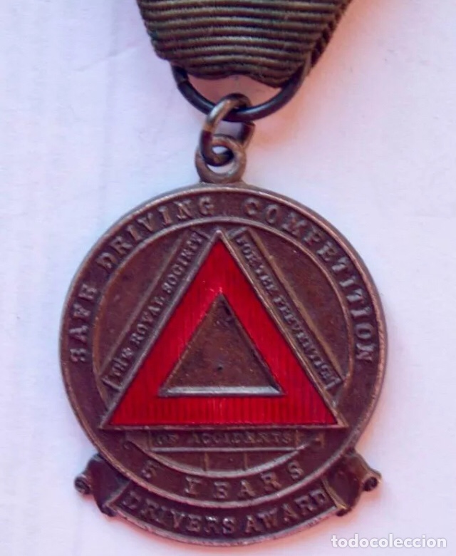 Coches y Motocicletas: 1962, medalla premio a la conducci&oacute;n segura, 5 a&ntilde;os sin accidentes.