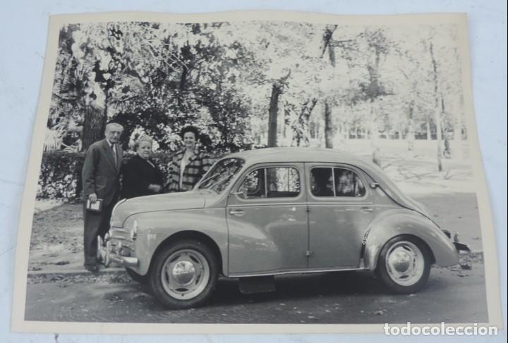 Automobili e Motociclette: ANTIGUA FOTOGRAFIA DE Renault 4CV, 4 4, 100% ORIGINAL, MIDE 18 X 13 CMS.