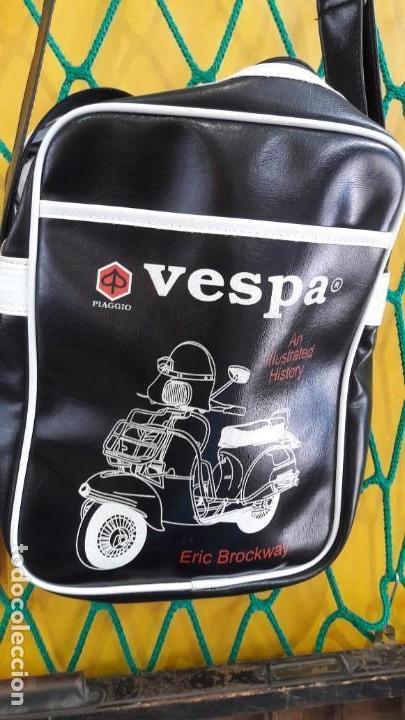 Coches y Motocicletas: vespa , bolsa antigua , abre y cierra funciona bien , sin uso