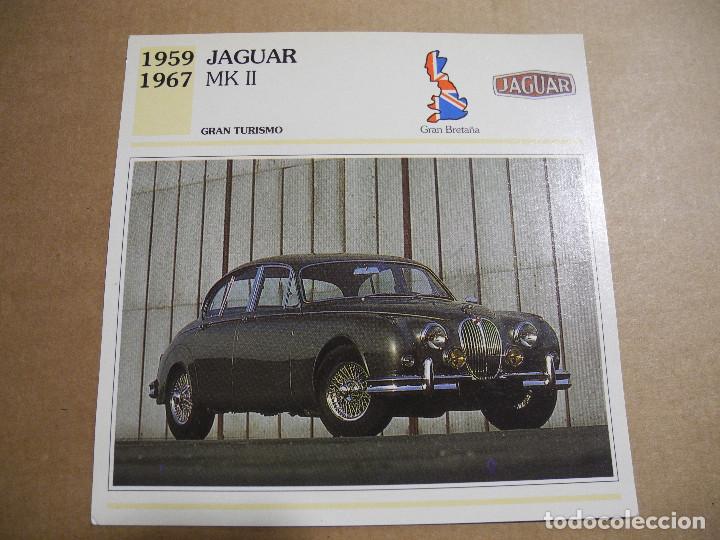 Coches y Motocicletas: Coche turismo Jaguar MK II con ficha t&eacute;cnica en el dorso