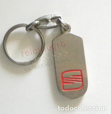 Coches y motocicletas: LLAVERO DE SEAT - LOGOTIPO DE MARCA DE COCHES - DETR&Aacute;S PUBLICIDAD - LOGO --- NO ES UNA REVISTA