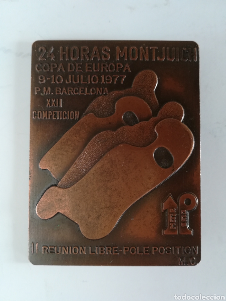 Coches y motocicletas: Insignia aguja 24 Horas Montjuich Copa de Europa Barcelona 1977 Moto Club Pole Position