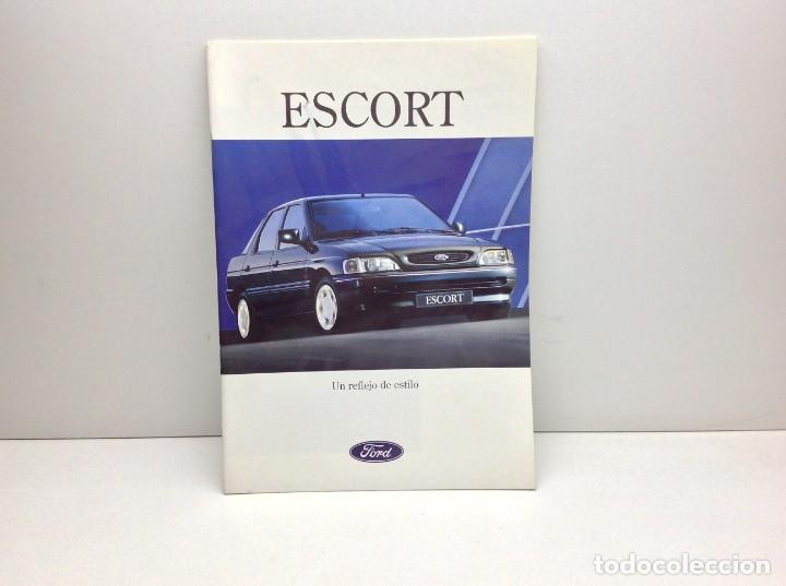 Automobili e Motociclette: CATALOGO ORIGINAL FORD ESCORT - EN ESPA&Ntilde;OL - AUTOMOCI&Oacute;N - UN REFLEJO DE ESTILO - PUBLICIDAD