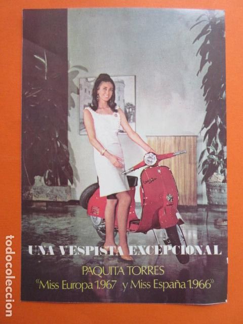 Coches y Motocicletas: PUBLICIDAD 1967 - MOTO VESPA PAQUITA TORRES MISS ESPA&Ntilde;A EUROPA - TAMA&Ntilde;O 13 X 18.5 CM