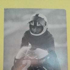 Coches y Motocicletas: DERBI Y NIETO CAMPEONES DEL MUNDO TARJETA PUBLICIDAD ORIGINAL DE LA MARCA 23X17 CMS. 1972. Lote 298916173