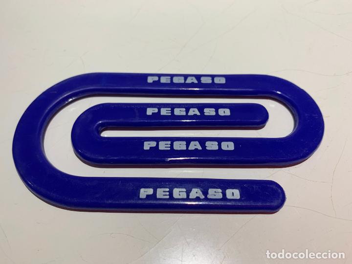 Coches y motocicletas: ANTIGUA Pinza clip camion camiones pegaso