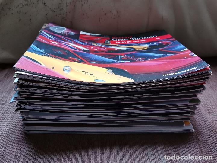 Coches y motocicletas: 63 CATALOGOS FASCICULOS FERRARI GRAN TURISMO DE AGOSTINI