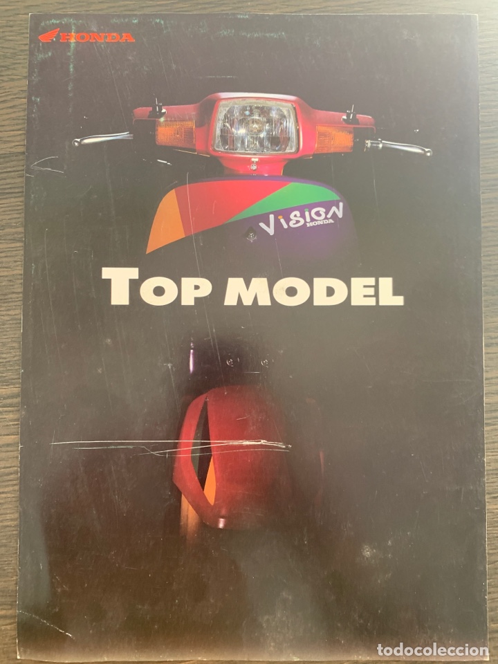 Coches y Motocicletas: Cat&aacute;logo folleto publicidad honda Vision modelo