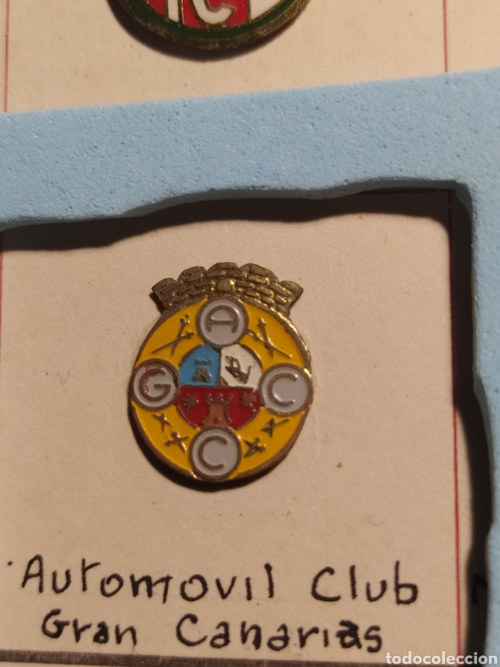 Automobili e Motociclette: AUTOM&Oacute;VIL CLUB DE GRAN CANARIAS. PEGADO SOBRE CARTON DURO. A&Ntilde;OS 60. SIN LA SOLAPA TRASERA