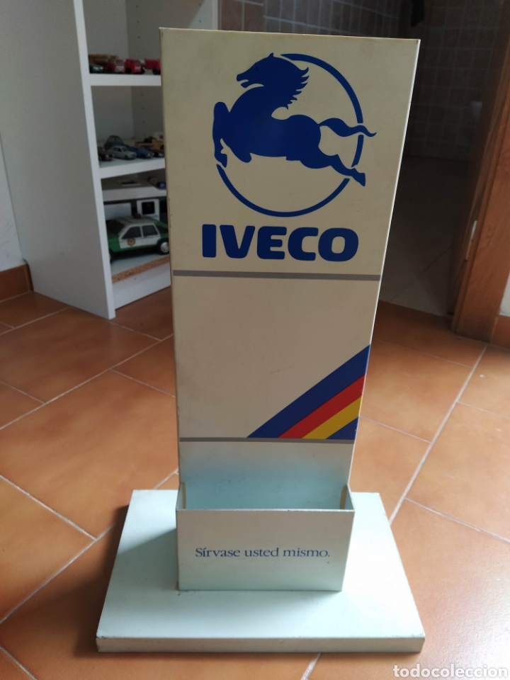 Coches y motocicletas: Expositor folletos Iveco pegaso