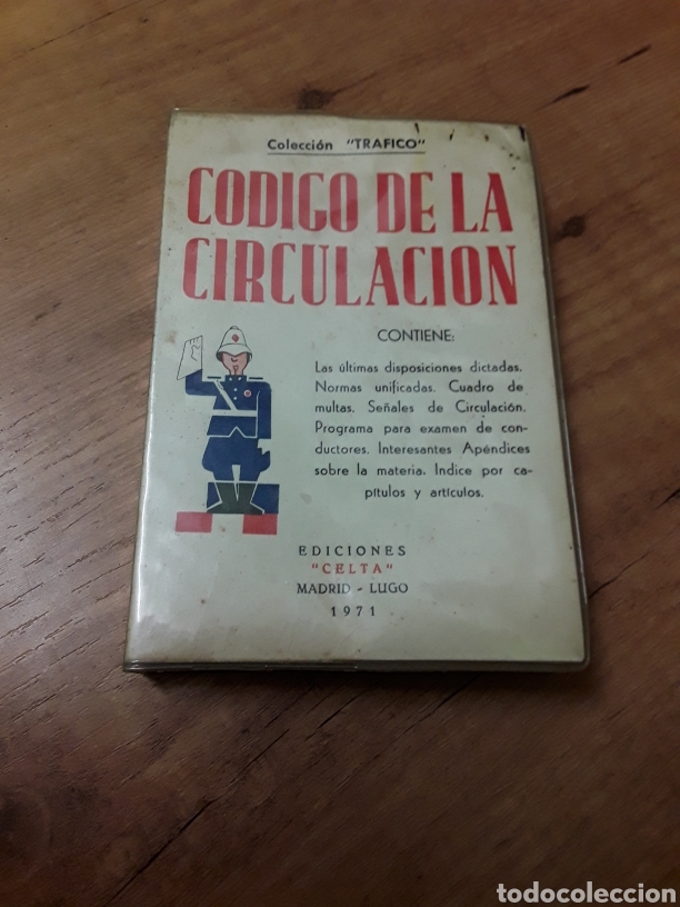 Coches y motocicletas: CODIGO DE LA CIRCULACION - Ediciones Celta 1971. - Foto 1
