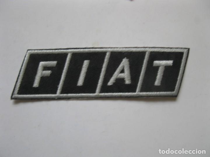 Coches y Motocicletas: LOGO DE FIAT - PARCHE DE TELA.
