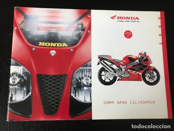 Coches y Motocicletas: HONDA GAMA MOTO CARRETERA CBR VFR VTR CB ST GOLDWING - CATALOGO FOLLETO PUBLICIDAD - 2000 ESPA&Ntilde;OL