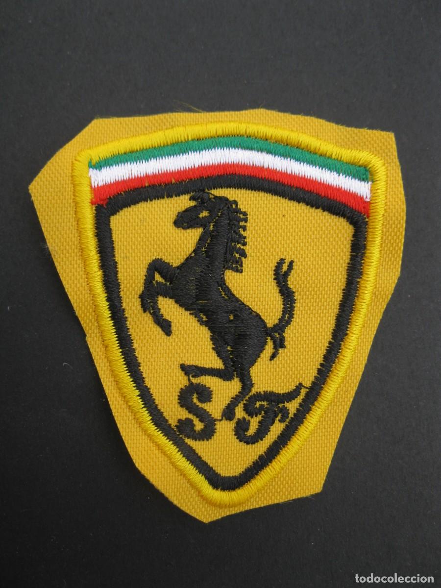 Coches y motocicletas: LOGO DE FERRARI - PARCHE DE TELA.