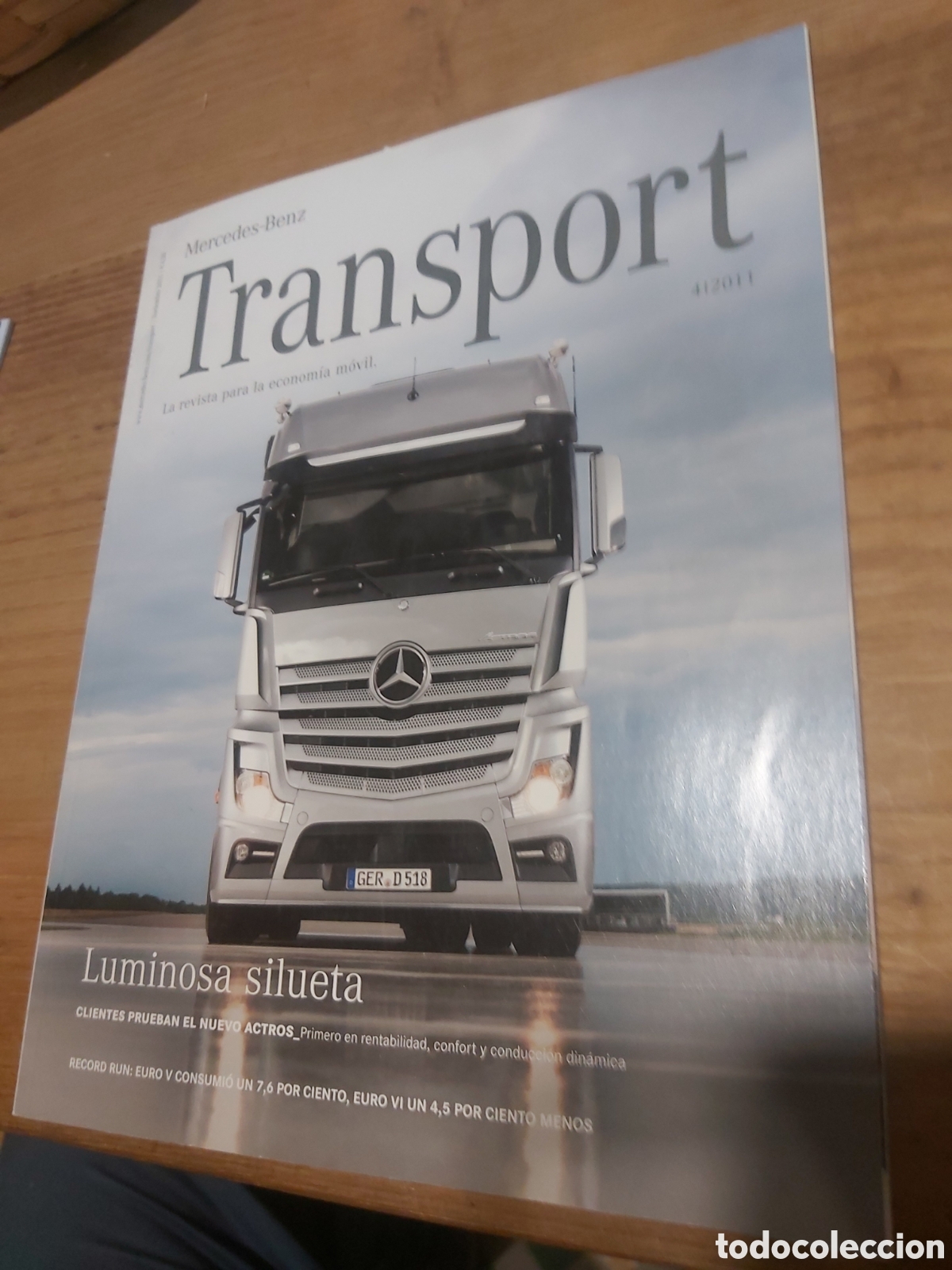 Carros e motociclos: Mercedes Benz trasnsport 4 2011
