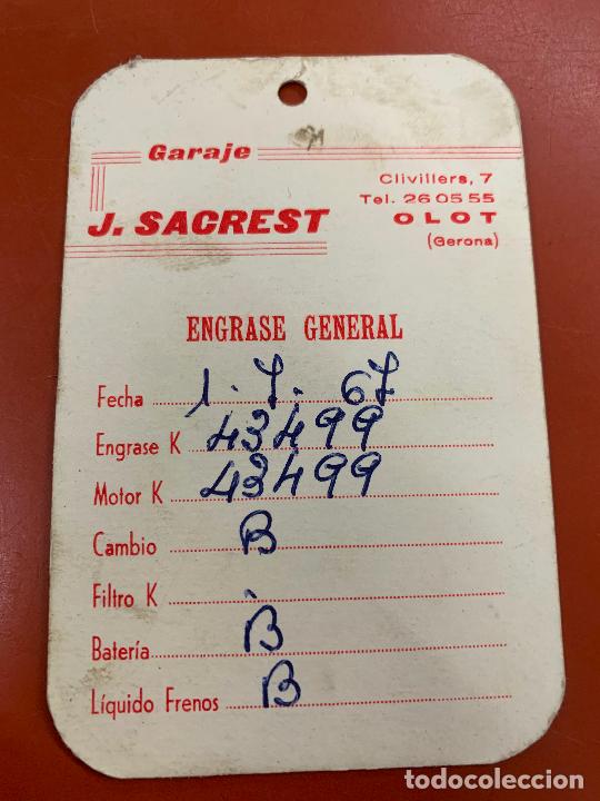 Automobili e Motociclette: Tarjeta de revision de aceite,...vehiculo clasico, a&ntilde;o 1967, Olot, ideal para atrezzo coche clasico