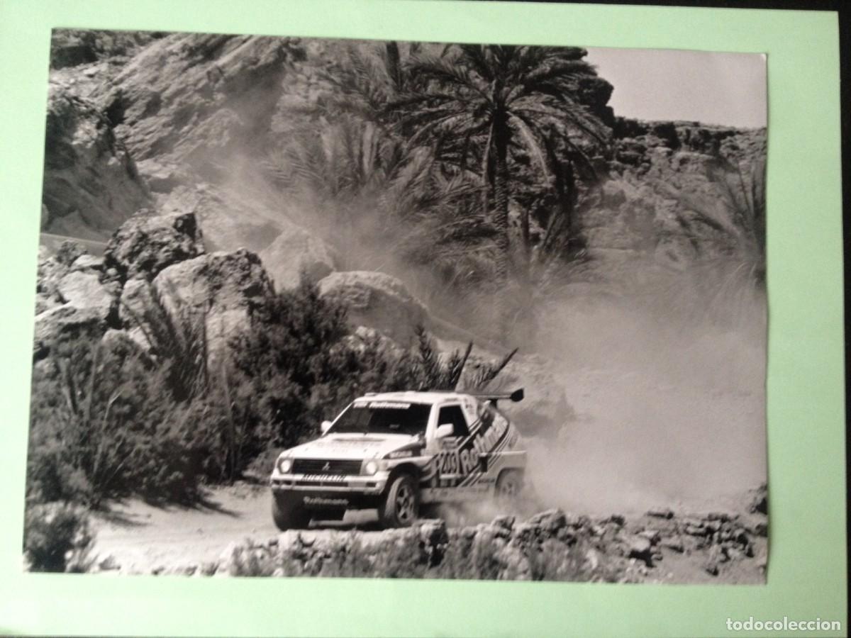Coches y Motocicletas: 1992 RALLYE DE L&acute;ATLAS ROTHMANS MITSUBISHI TEAM PAJERO T3 S. AL HAJRI / M. CORNER - FOTO RALLY RAID
