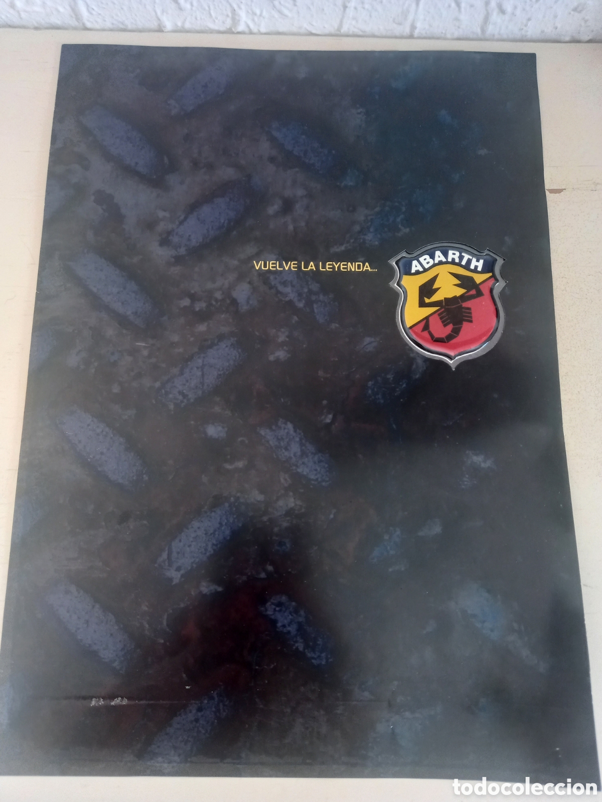 Coches y Motocicletas: Publicidad ABARTH. Incluye pegatina acolchada en relieve