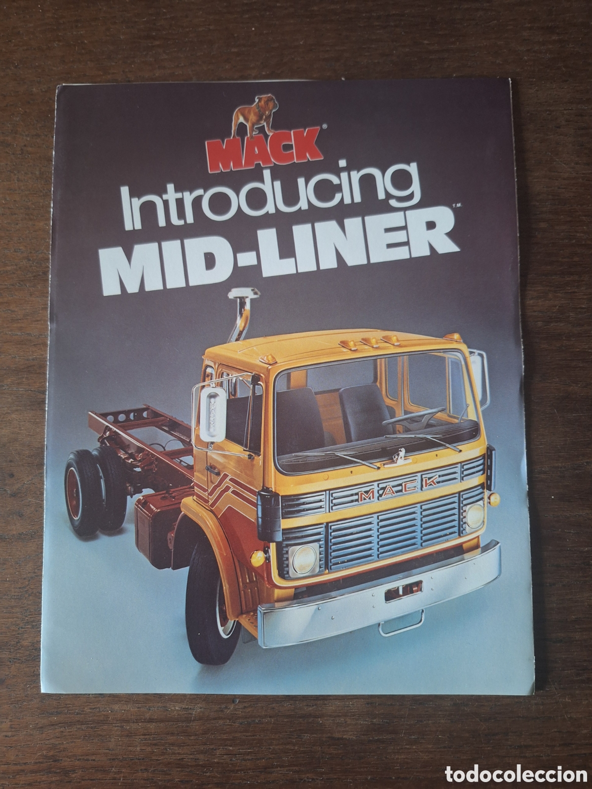 Automobili e Motociclette: Cat&aacute;logo camion americano mack