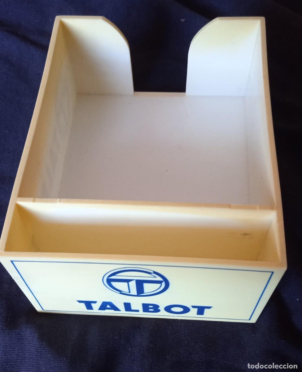 Voitures et Motocyclettes: Portapapeles y lapices promocional Talbot.