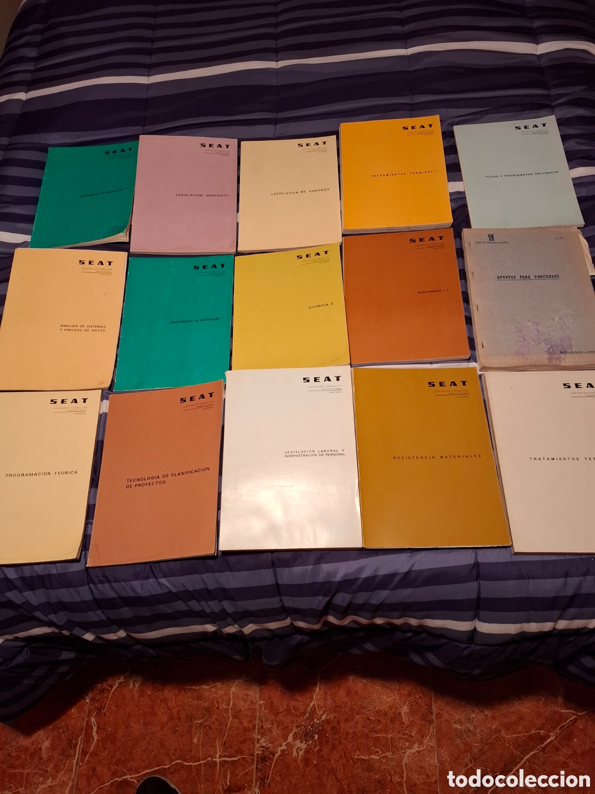Voitures et Motocyclettes: Libros seat formacion