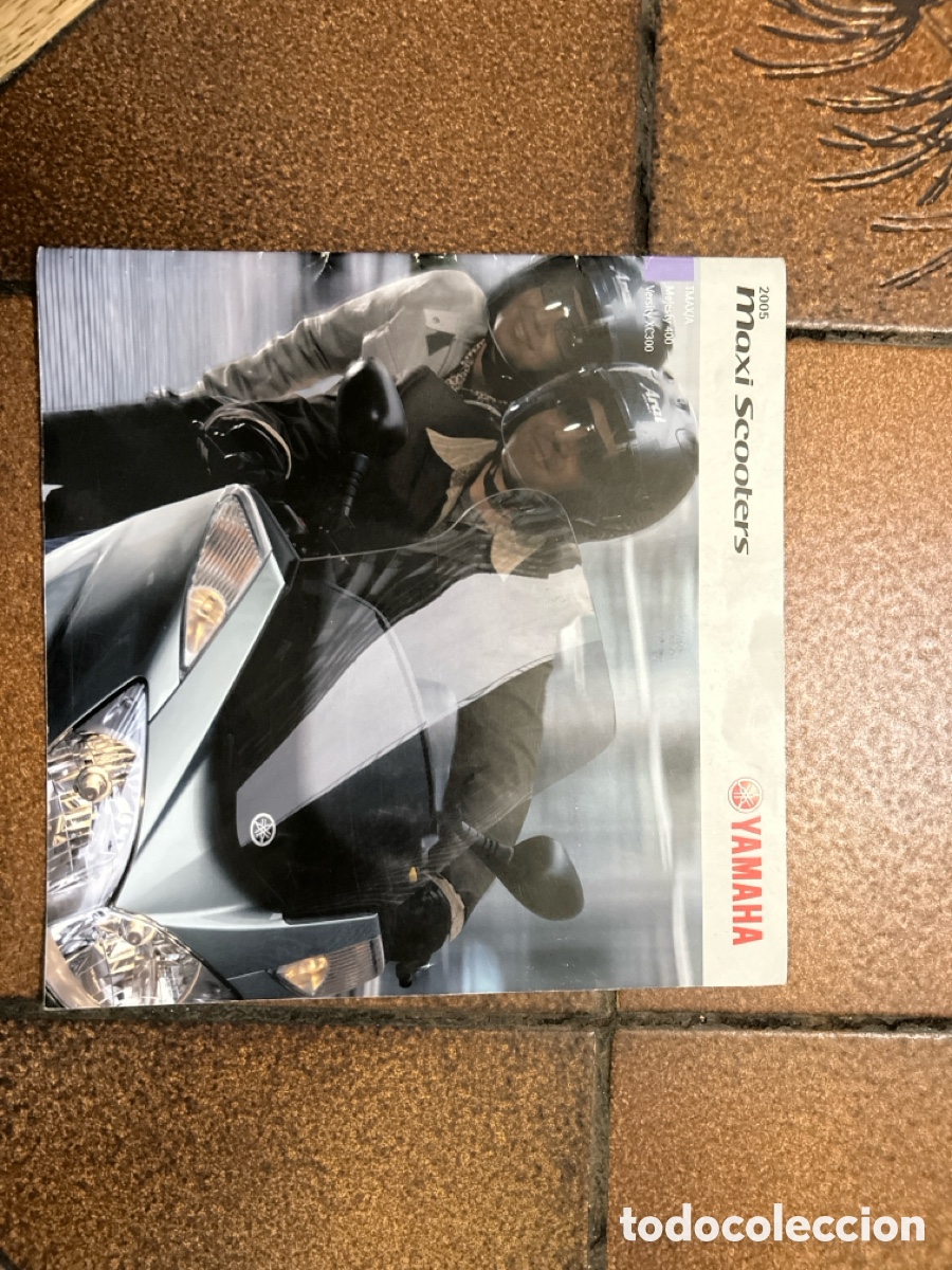 Cars and Motorcycles: Libro cat&aacute;logo Maxi Scooters Yamaha