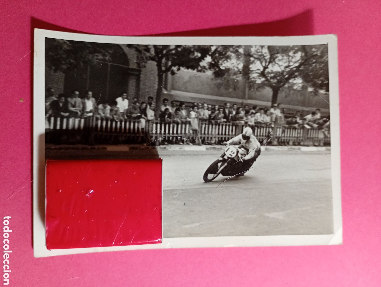 Coches y Motocicletas: 60&acute;s ca. B/N FOTO DEL N&ordm;12 DE UNA ANTIGUA CARRERA DE MOTOS - BARCELONA CIRCUITO DE MONTJUIC &iquest;?