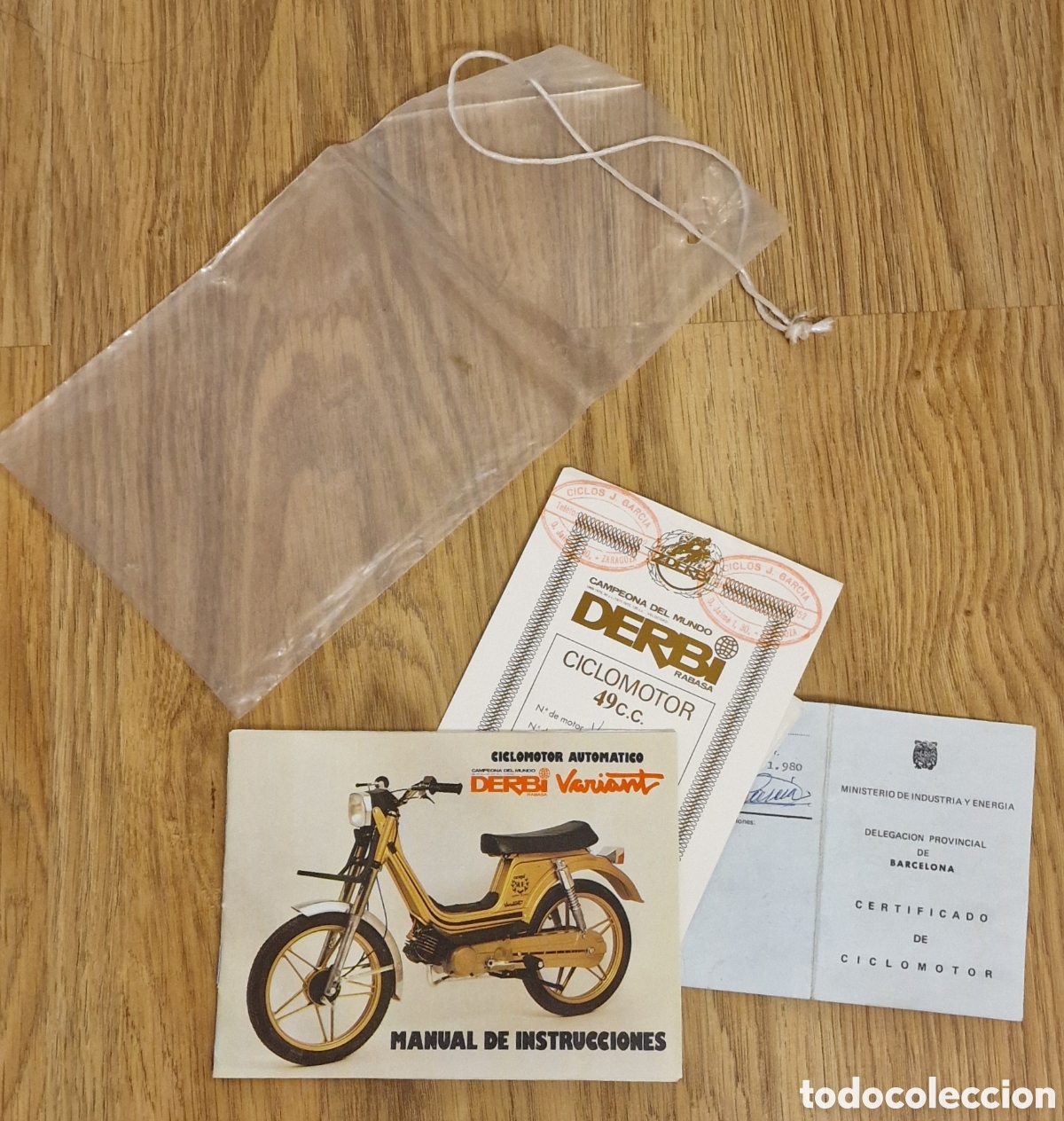 Coches y motocicletas: Manual y documentaci&oacute;n Derbi Variant 49 cc - Foto 1