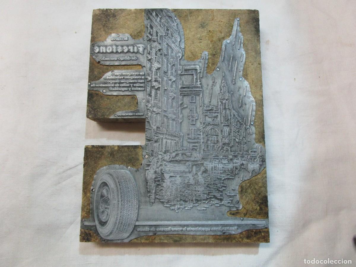 Coches y motocicletas: ANTIGUO CLICH&Eacute; TIPOGR&Aacute;FICO, PLANCHA MATRIZ MET&Aacute;LICA NEUMATICOS FIRESTONE 15X22CM DE LOS 60'S. +INFO