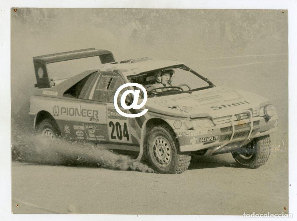 Coches y motocicletas: FOTO COCHE PEUGEOT 405 T16 PILOTO ARI VATANEN RALLY PARIS DAKAR A&Ntilde;O 1989