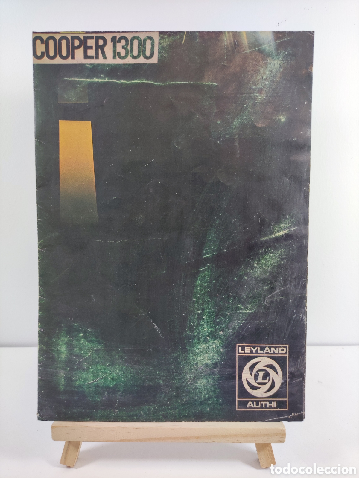 Coches y Motocicletas: Catalogo Authi Mini Cooper 1300 y gama Austin Victoria y Mini 1974