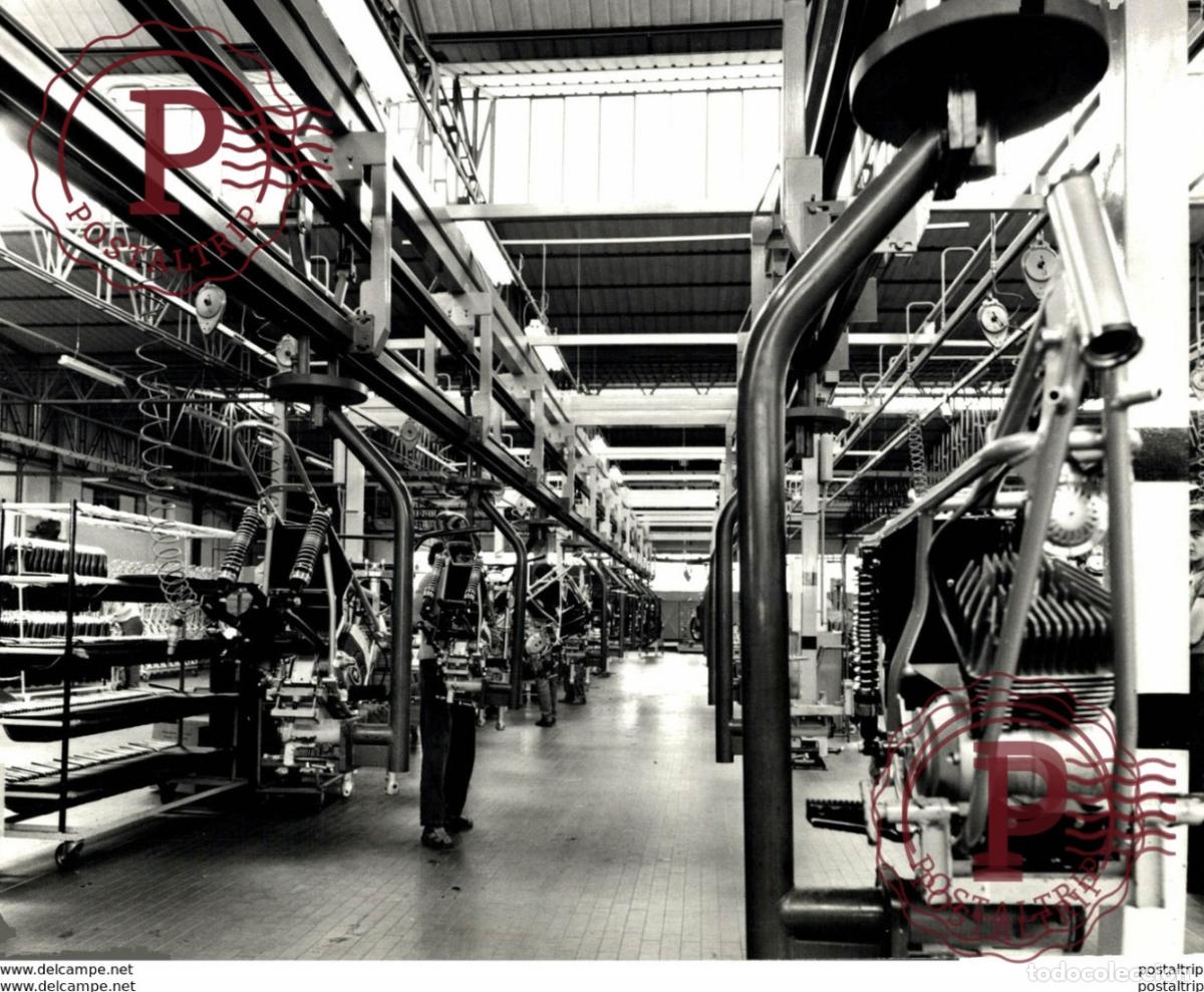 Voitures et Motocyclettes: FACTORY 24*18cm+- Moto MOTOCROSS MOTORCYCLE Douglas J Jackson archive of motorcycles