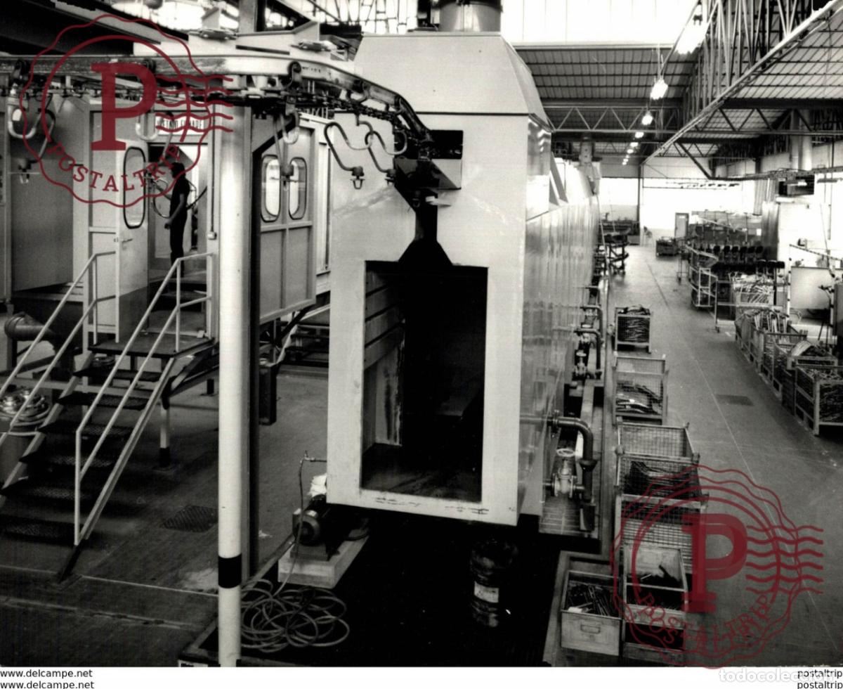 Voitures et Motocyclettes: FACTORY 24*18cm+- Moto MOTOCROSS MOTORCYCLE Douglas J Jackson archive of motorcycles