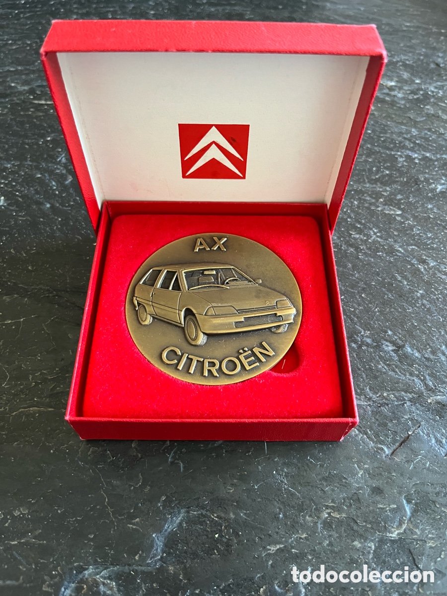 Coches y Motocicletas: Medalla lanzamiento Citroen AX