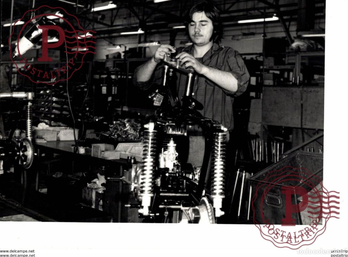 Coches y Motocicletas: FACTORY +-20cm x 13cm Moto MOTOCROSS MOTORCYCLE Douglas J Jackson archive of motorcycles