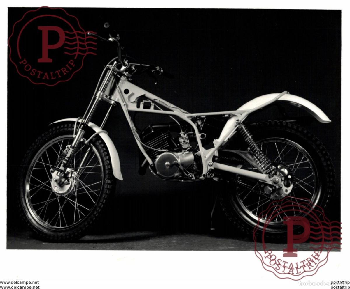 Coches y Motocicletas: MAJESTY 200 +-20cm x 13cm Moto MOTOCROSS MOTORCYCLE Douglas J Jackson archive of motorcycles