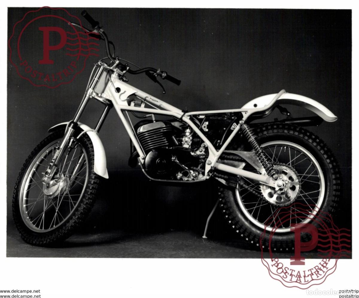 Coches y Motocicletas: MAJESTY 320 +-20cm x 13cm Moto MOTOCROSS MOTORCYCLE Douglas J Jackson archive of motorcycles