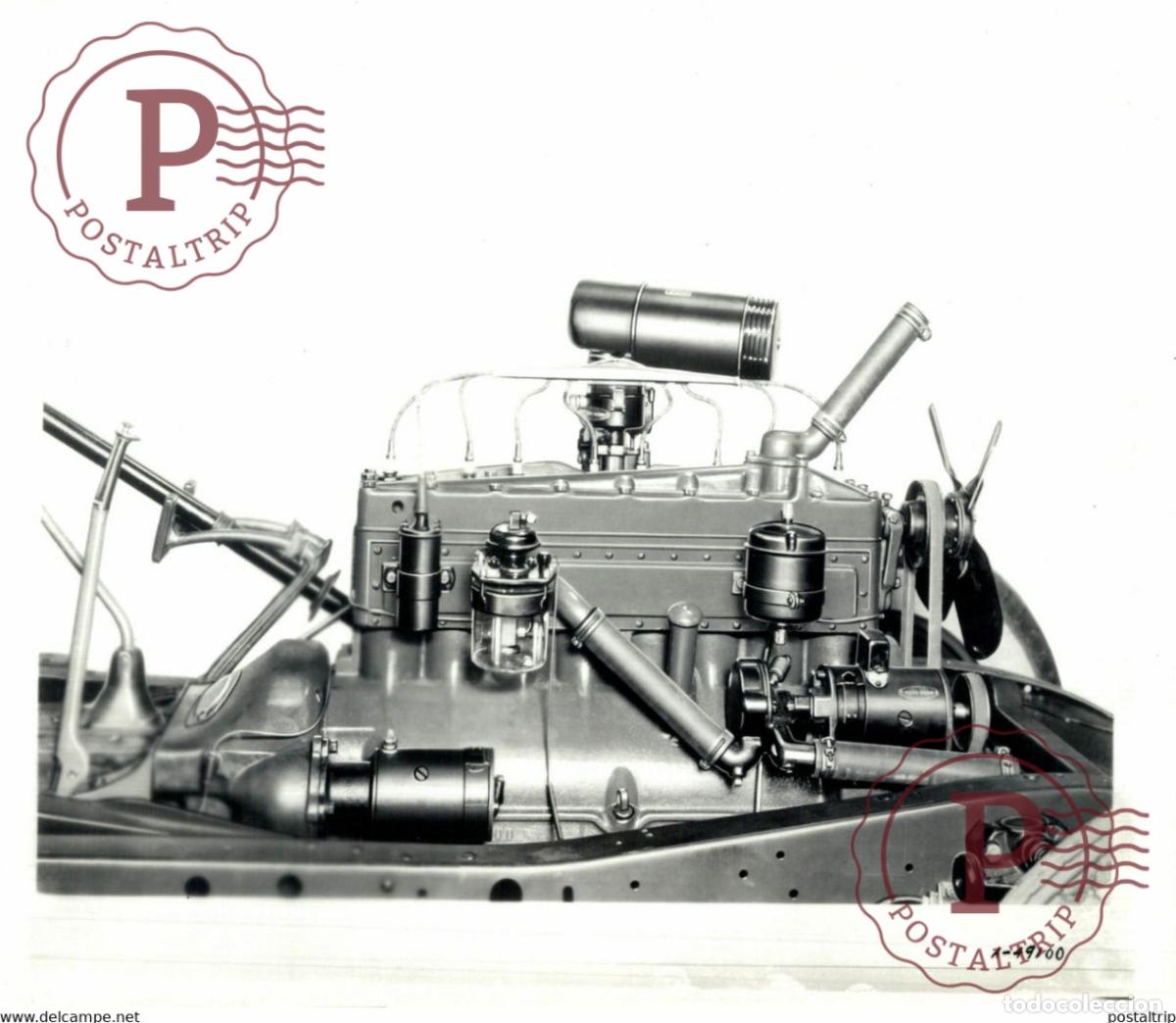 Coches y Motocicletas: AUBURN 1933 ENGINE LYCOMING MANUFACTURING INSTALED ON CHASSIS 25,5*20,5CM USA MOTOR CARS COCHES Brya