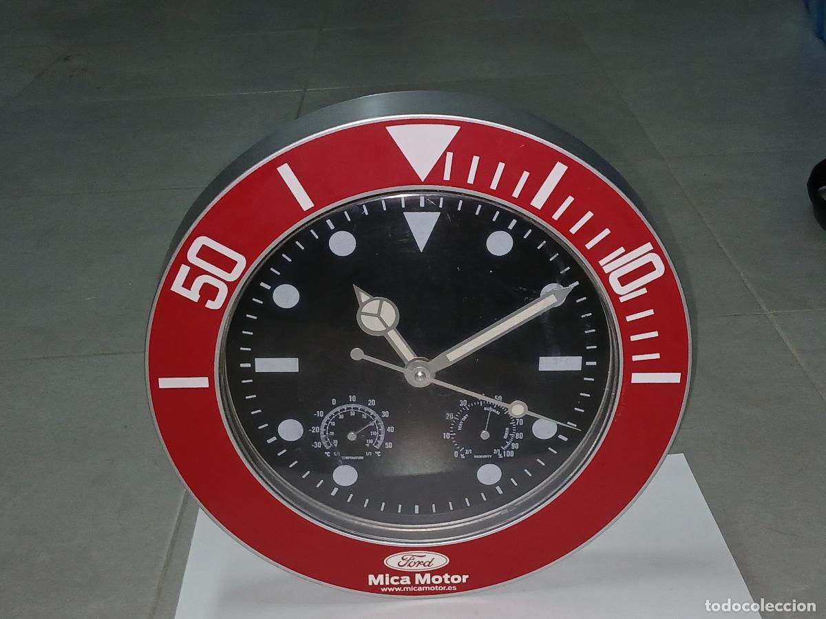 Coches y Motocicletas: Publicidad. Reloj de pared Ford concesionario Mica motor (Granada), 29 cm de di&aacute;metro