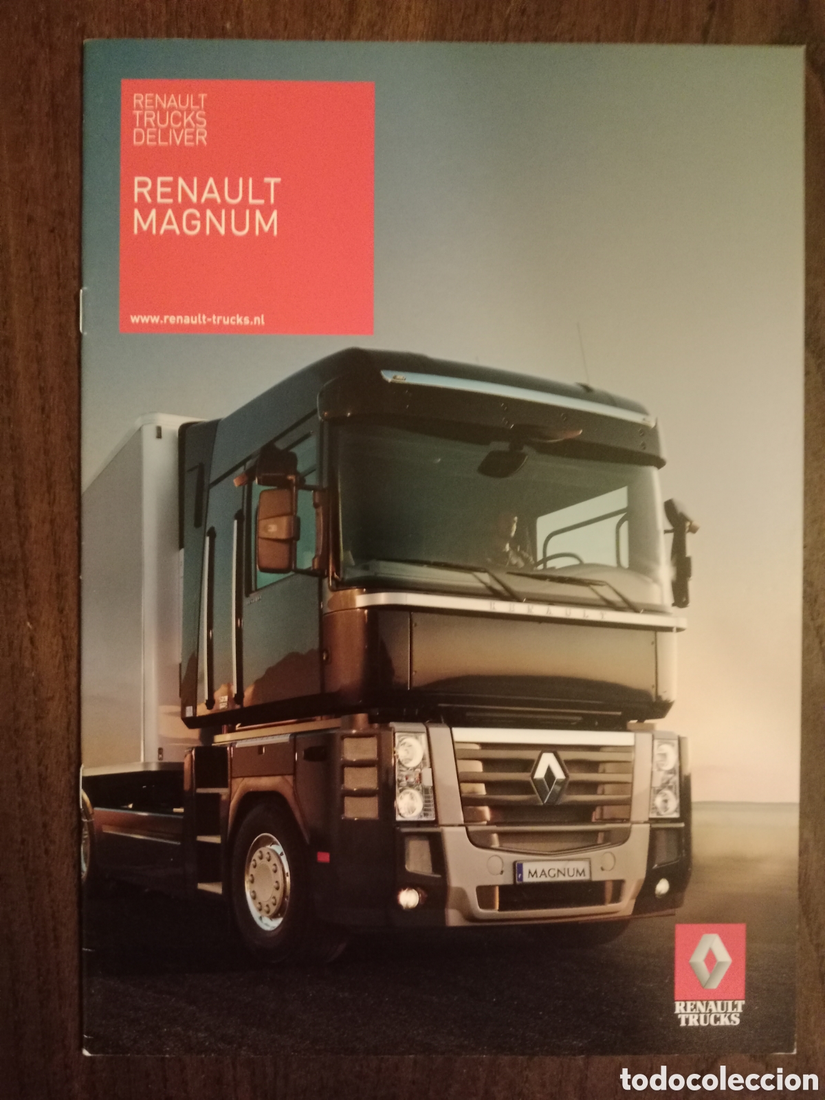Coches y Motocicletas: Cat&aacute;logo cami&oacute;n Renault Magnum