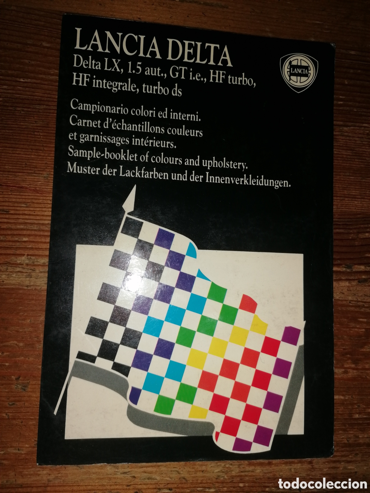 Voitures et Motocyclettes: Antiguo muestrario colores e interiores LANCIA DELTA