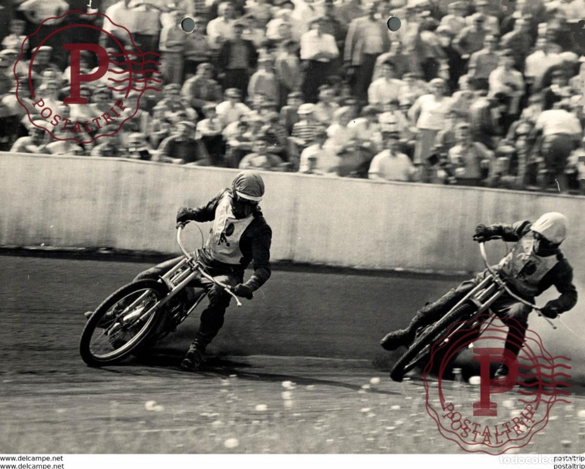 Coches y Motocicletas: Motos +-23cm x 17cm Perforada Moto MOTOCROSS MOTORCYCLE Douglas J Jackson archive of motorcycle