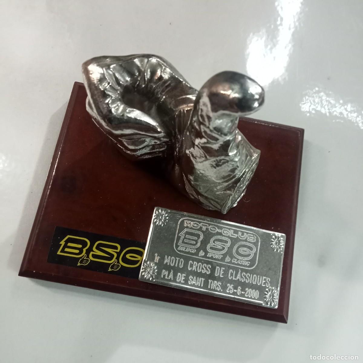 Coches y Motocicletas: BULTACO PU&Ntilde;O ESCULTURA